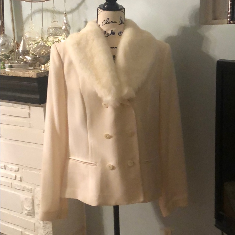 Fancy Cream Pantsuit with Faux Fur Collar